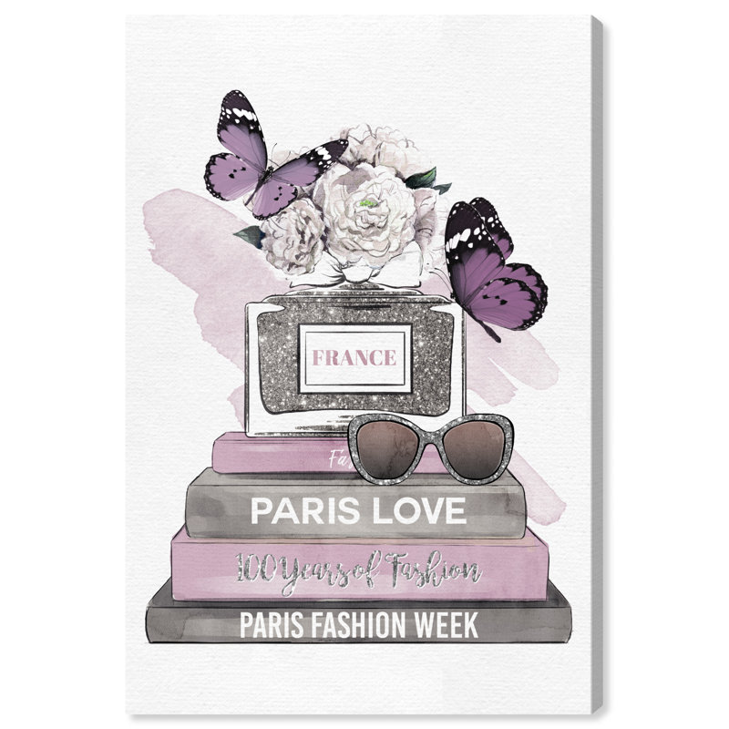Fleurs avec livres et papillons lavande - impression sur toile, H 36 po x l 24 po x 1,5 po, Toile tendue