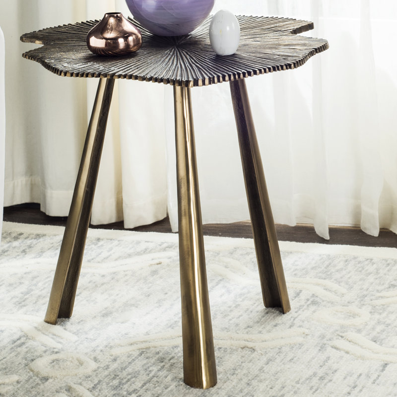 Table de bout à 3 pieds Leif