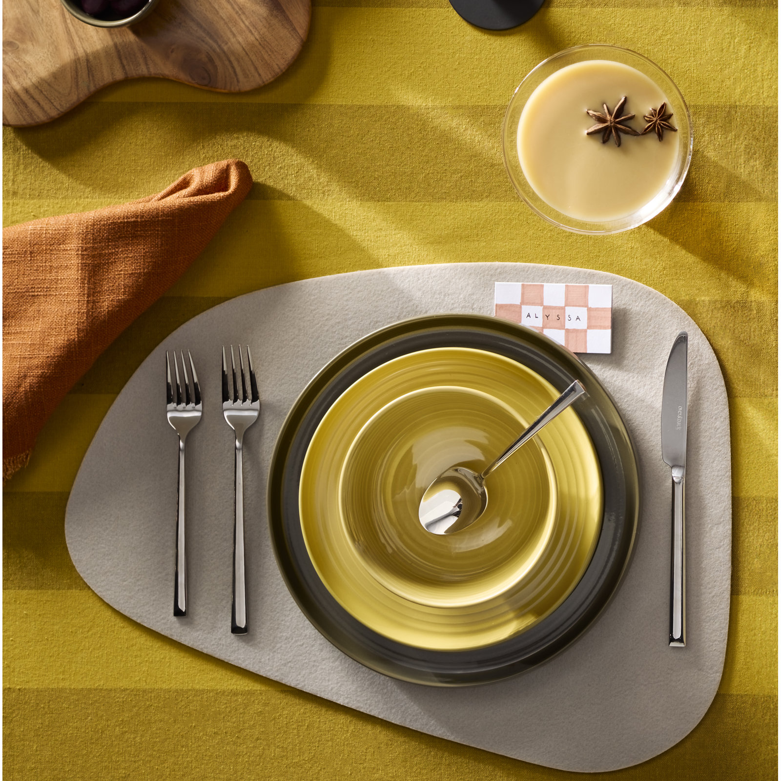 11" Dinner Plate, Mustard