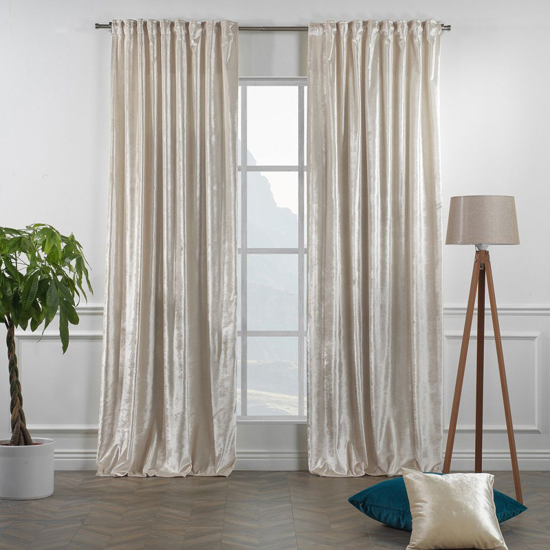Panneau de rideau simple doublé occultant en velours brillant extra large et très long, L 52 po x L 192 po, 13 crème clair