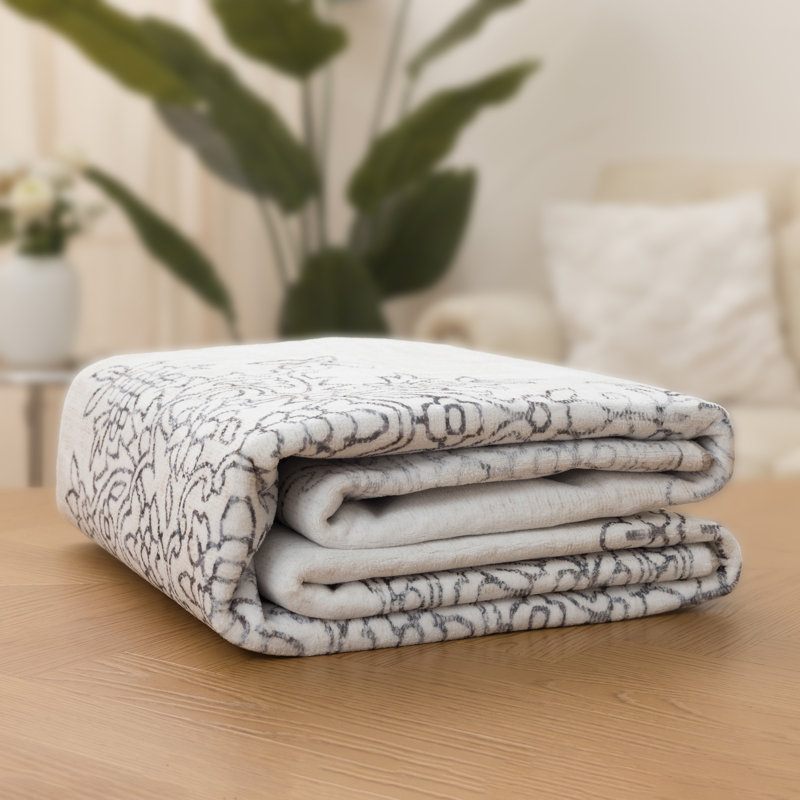 Sabrenna Paige Distressed Ivory Machine Washable Area Rugs, Runner 2'6" x 6'