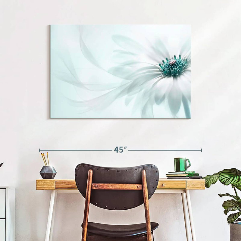 Harnek Translucent Cape Daisy, 26" H x 39" W