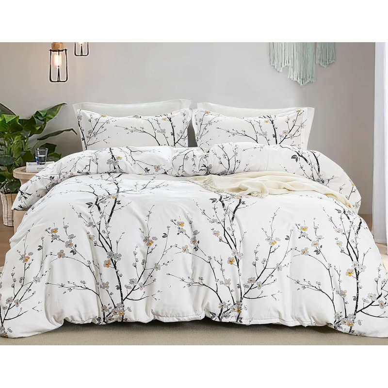 Microfiber / Polyester Floral Duvet Cover, White Floral