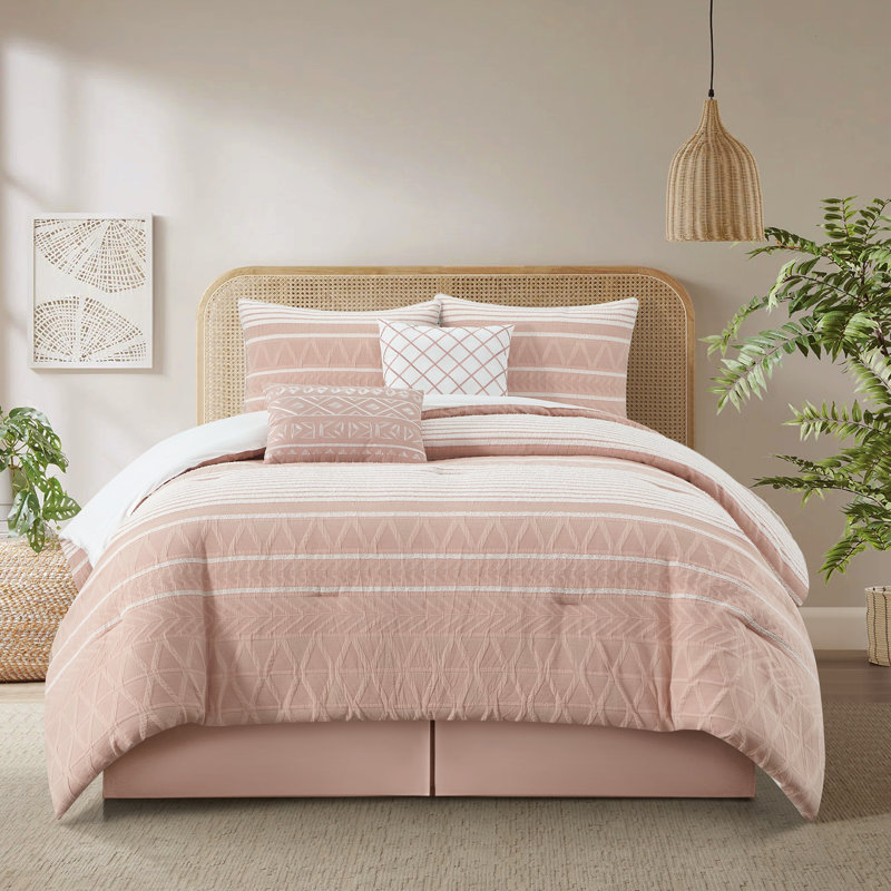 Cleluya 6 Piece Geometric Comforter Set, King Comforter + 6 Additional Pieces, Blush