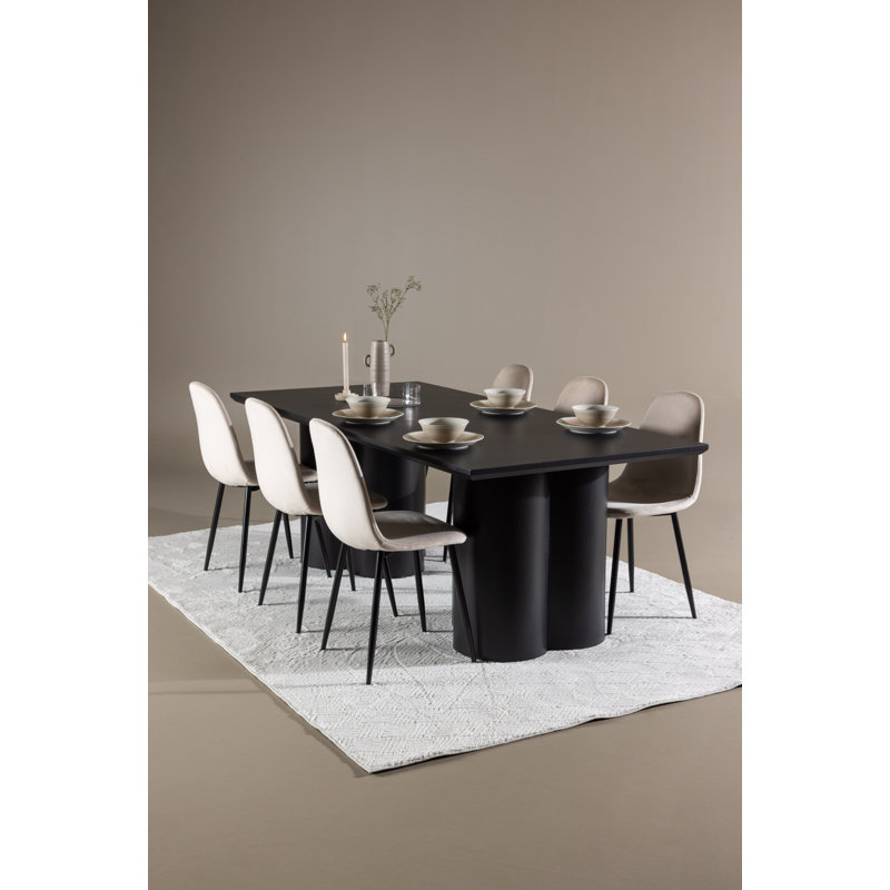 Norfolk 6 - Person Dining Set