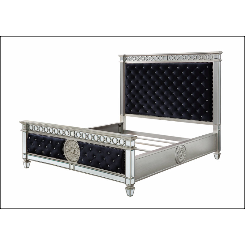 Varian  Velvet & Mirrored  Bed Light and elegant: the perfect combination of function and aesthetics