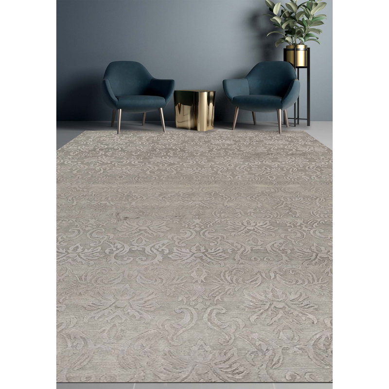 Wool Damask Area Rug in Gray