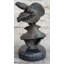 Sculpture fille élégante avec chapeau