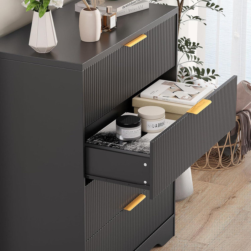 Commode 31,5 "avec 4 tiroirs, texture cannelée et poignées en métal, armoire de rangement compacte pour chambre à coucher, salon