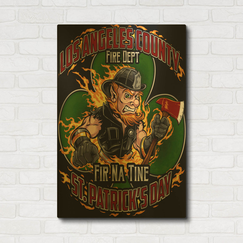 « Pompier lutin 2016 » de Flyland Designs, décoration murale en métal doré, 61 cm x 91 cm, 24 po x 36 po