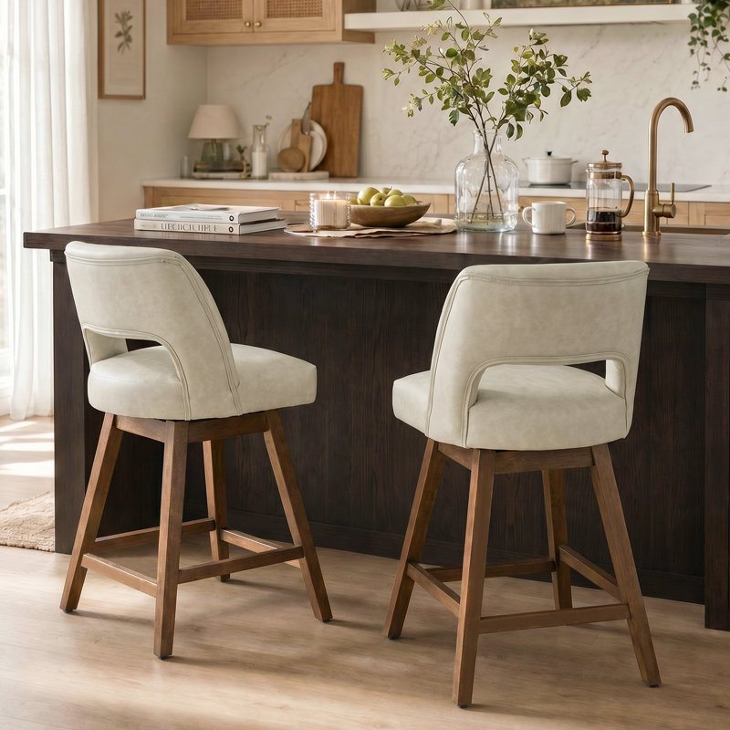 Tabouret de bar pivotant en similicuir Bisto, Finition noyer, Similicuir beige