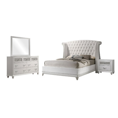 Ensemble de chambre à coucher pour très grand lit 4 pièces Dini Glam, capitonné à oreilles en velours blanc
