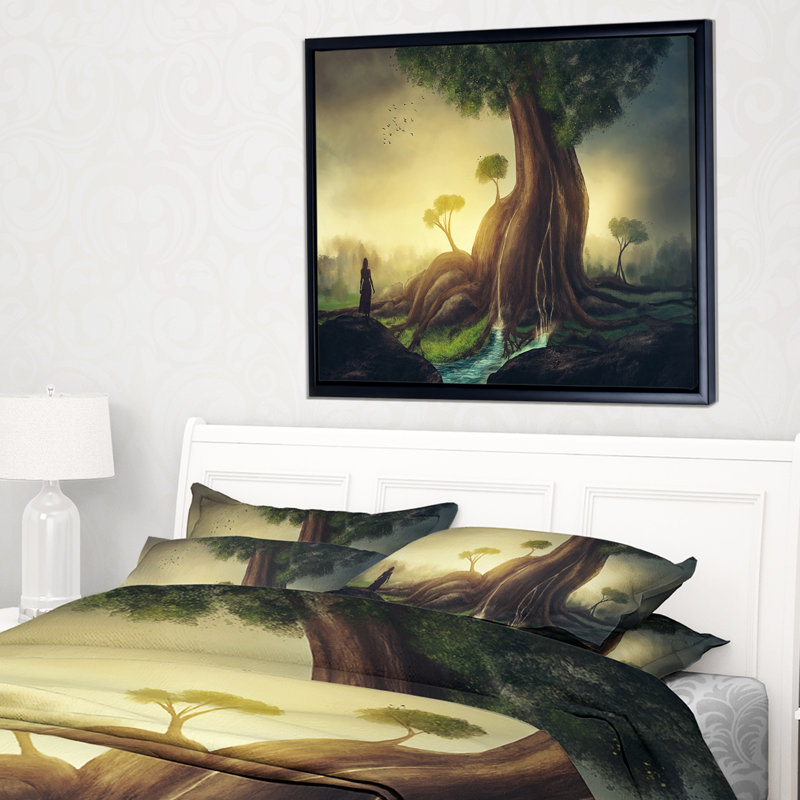 «Giant Tree with Woman», peinture, H 30 po x l 40 po x P 1,5 po, Toile avec cadre flottant
