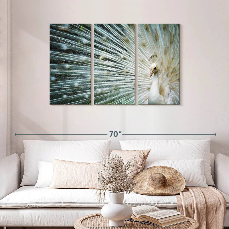 Brampt Icy White Peacock, 28" H x 45" W