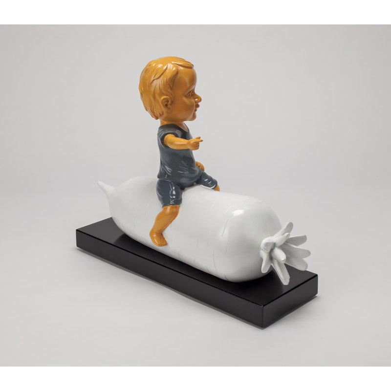 Figurines & Sculptures