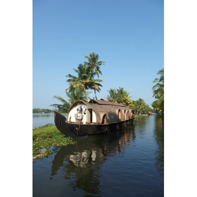 " Traditional Houseboat In Kerala " by F9Photos
