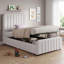 Bed-717457932