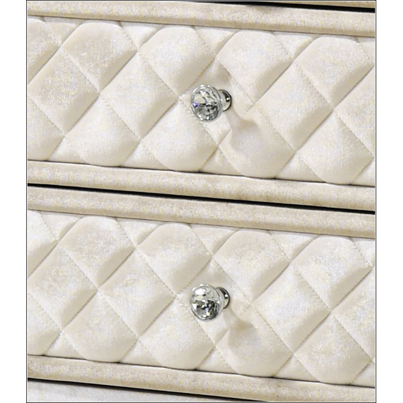 Table de chevet beige en velours