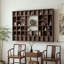 Étagère murale en bois massif au fini noyer foncé, vitrine à plusieurs compartiments de style Song pour salon de thé ou décoration de salon