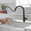 Robinet de cuisine rétractable à poignée simple avec accessoires-71449489