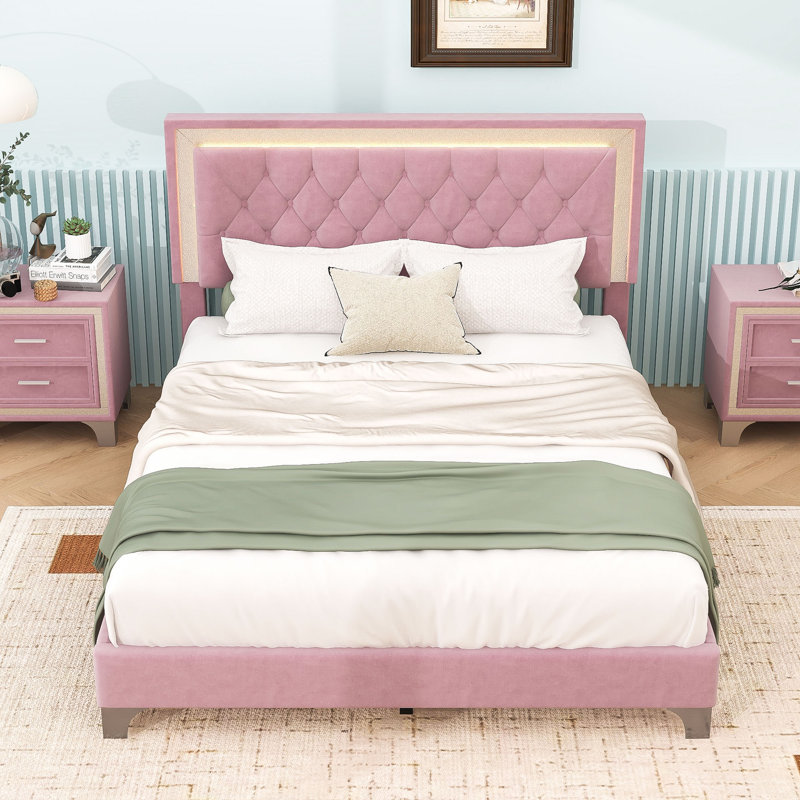 Grand lit plateforme tapissier avec tête de lit Kathyrne, Rose