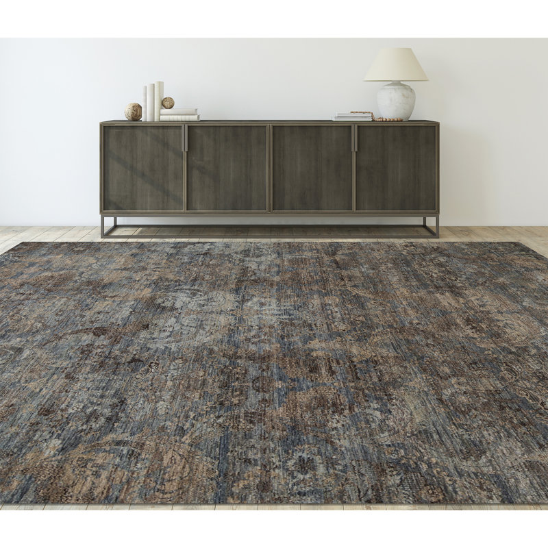 Pristine Damask Area Rug