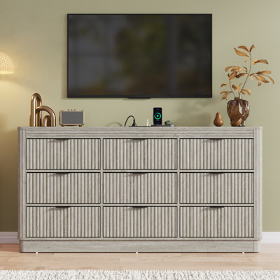 Fluted 9 Drawers Dresser For Bedroom, 63'' W Chest Of Drawers With Power Outlet & Metal Handle, Fluted Fronts, Modern Dresser TV Stand, Wood Clothes Storage Organizer For Living Room, Hallway