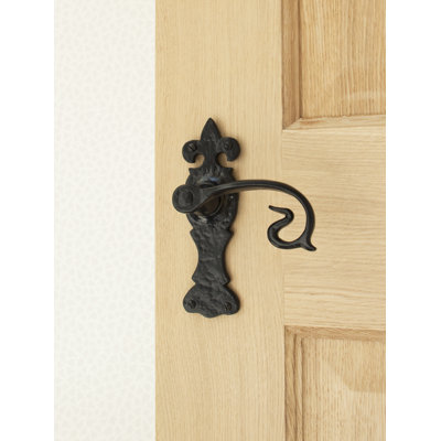 Black Curly Lever Latch Set