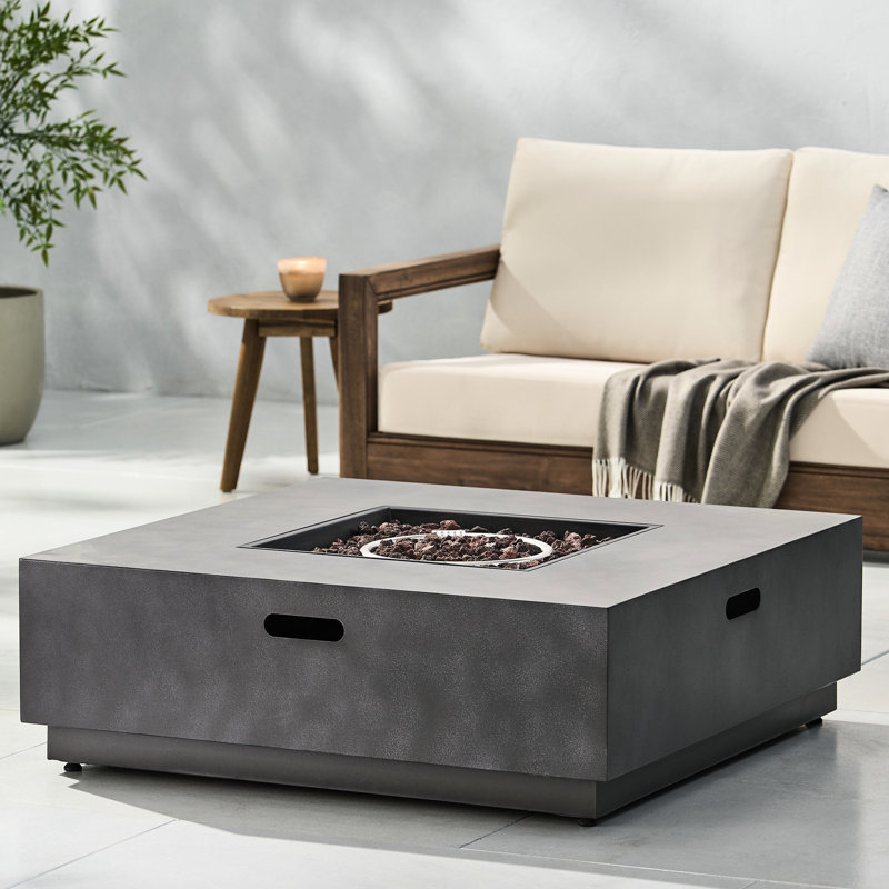Foyer carré en fer 50 000, conception moderne, 38,51 po x 38,51 po x 13,02 po, aucun assemblage requis, gris pierre, foyer au propane seulement, accessoire de style