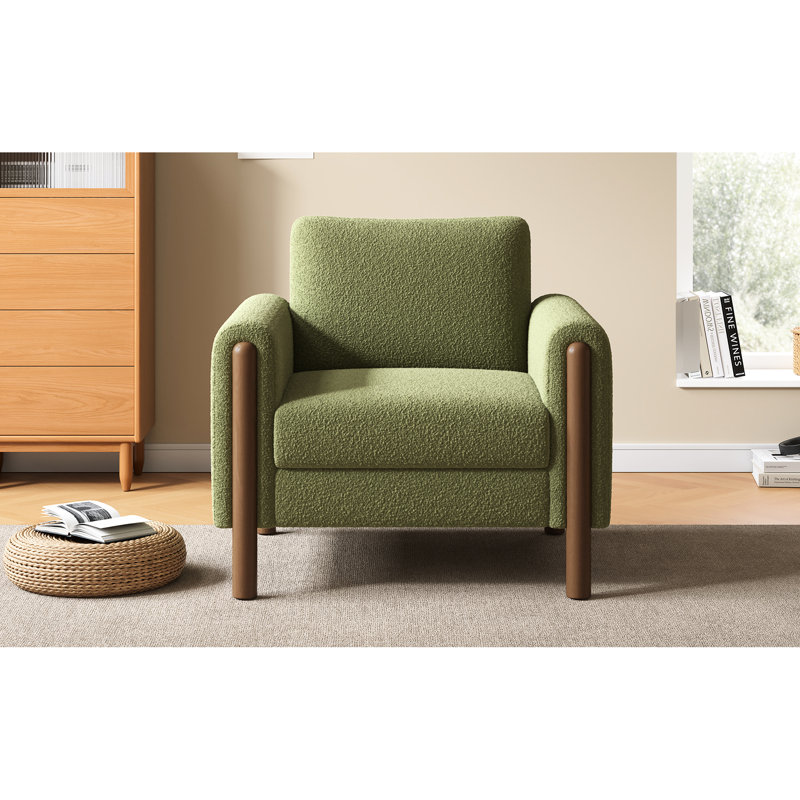 Surdimensionné - Revêtu de velours de qualité avec des pieds en noyer, un tissu de chaise de luxe imbattable et une structure en bois robuste offrent une sensation douillette
