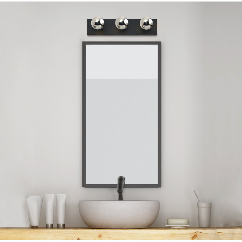 Luminaire de salle de bain 3 lumières Westinghouse Lighting