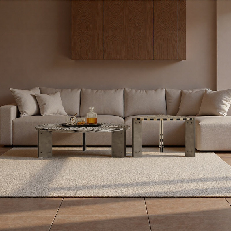 Table basse de style moderne et minimaliste