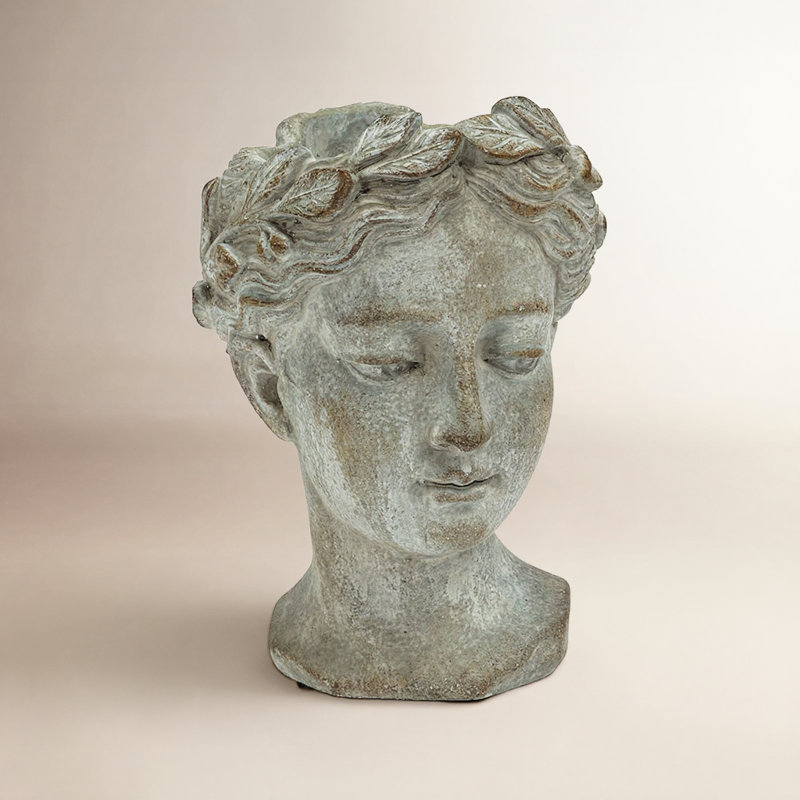Evins Statue Planter, 6.5" H x 3" W x 3" D