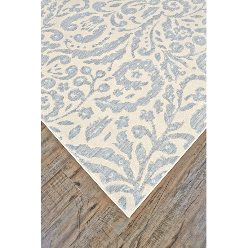 Smartt Floral Indoor Rug, Rectangle 5'3" x 7'6"