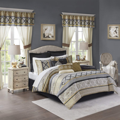 Brunhildis 24 Piece Room in A Bag