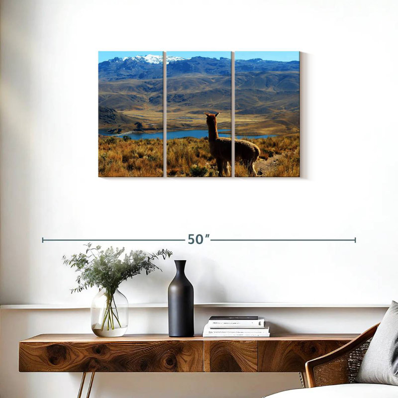 Brampt Lakeside Alpaca, 20" H x 33" W