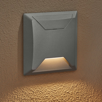 Lumière carrée basse tension argentée 150 lumens, 3000K