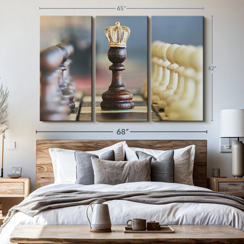 «Chess Pawn Queen», 3 pièces sur toile, H 42 po x l 65 po x P 1,25 po