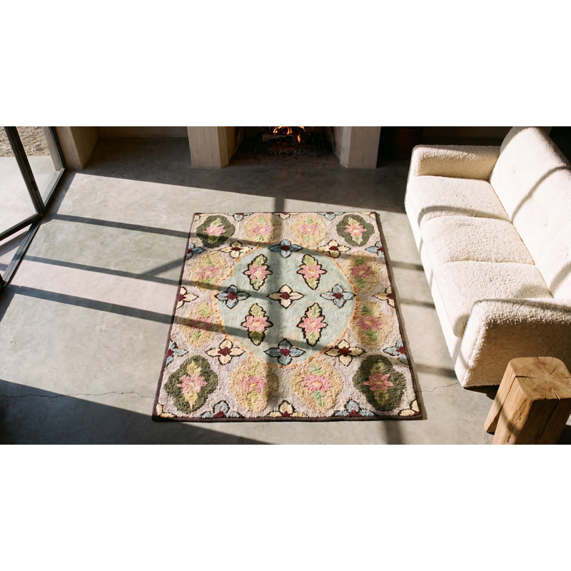 Hand Knotted Wool Floral Area Rug in Multicolored