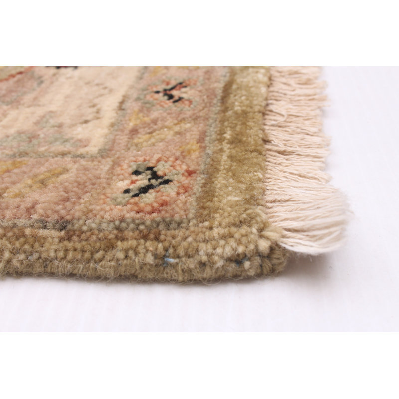 Tapis oriental olive en laine noué à la main 6 pi x 8 pi 11 po Ekamjit, Rectangle 6 pi x 8 pi 11 po