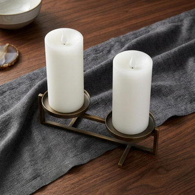 Ensemble de deux chandelles blanches sans flamme