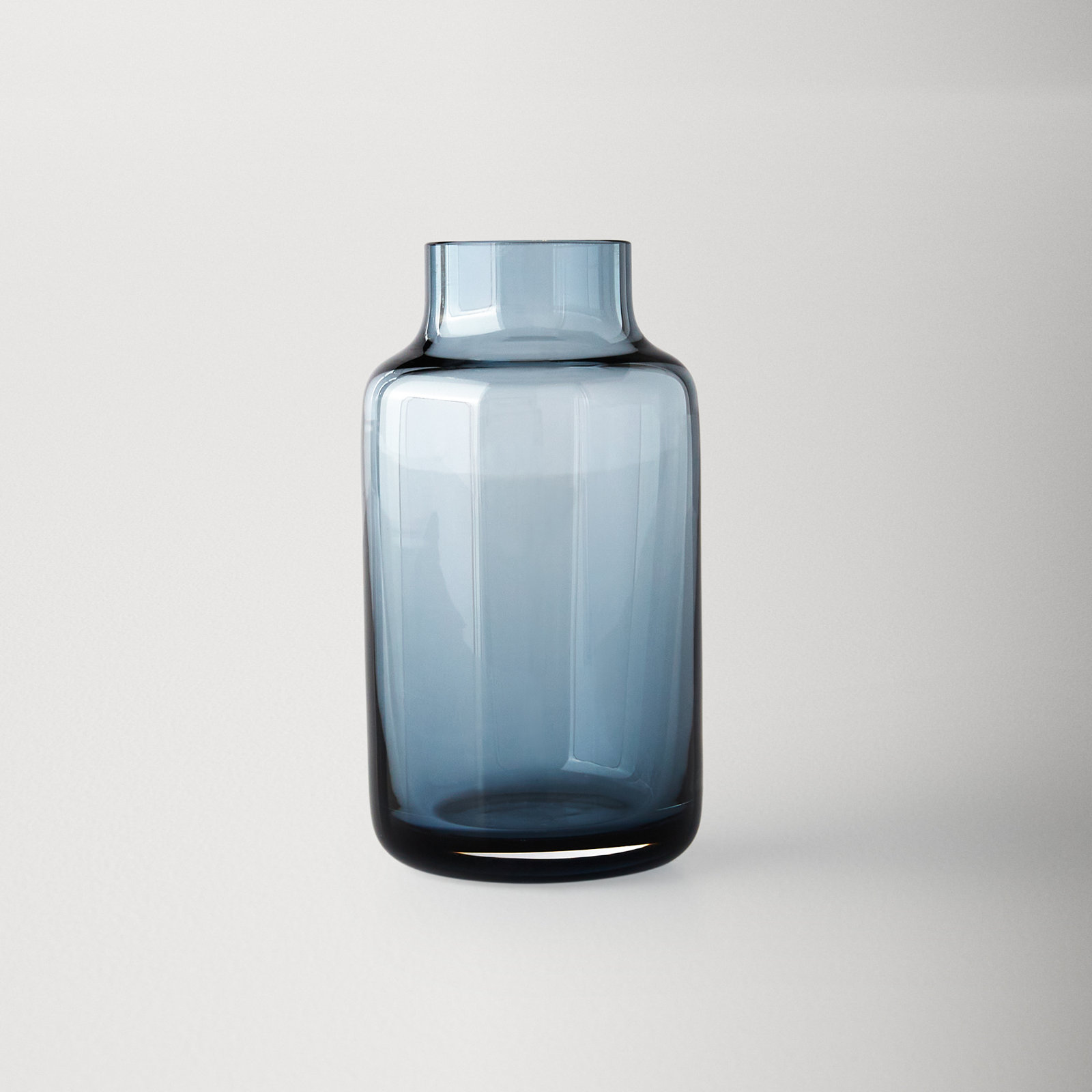 Mini Magnolia Handmade Lead Free Crystal Table Vase, Steel Blue, 4.05" H x 2.2" W x 2.2" D