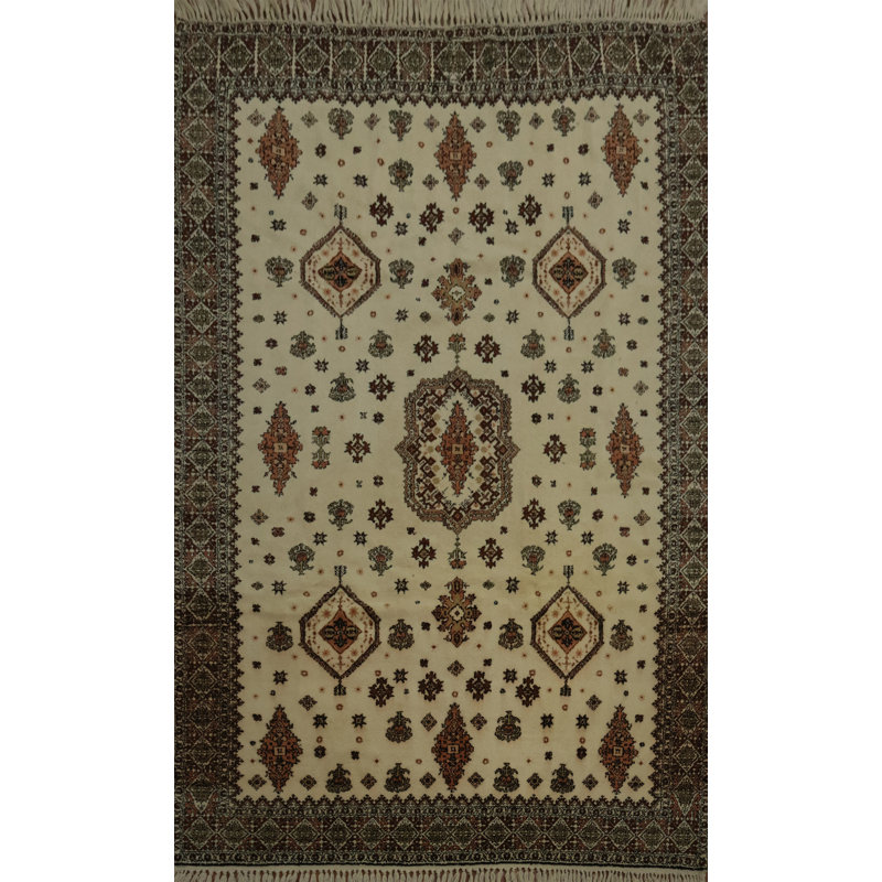 Tapis traditionnel marocain 7 x 10 avec motif floral orné