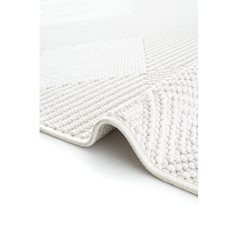 Raneshia Geometric Machine Made Indoor / Outdoor Area Rug, Rectangle 5'3" x 7'6.6"