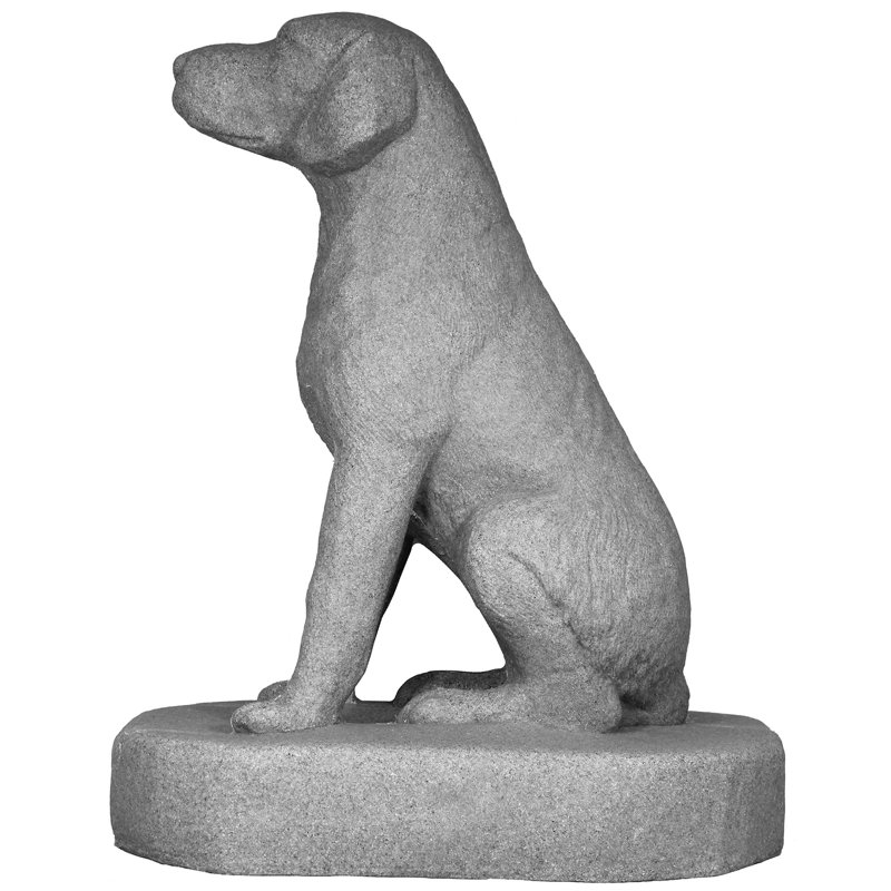 Statue Etta Labrador assise, Granit