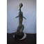 Statue en bronze Marlin poisson attrapant un petit poisson en action Taille: 28 po x 16 po x H 50 po