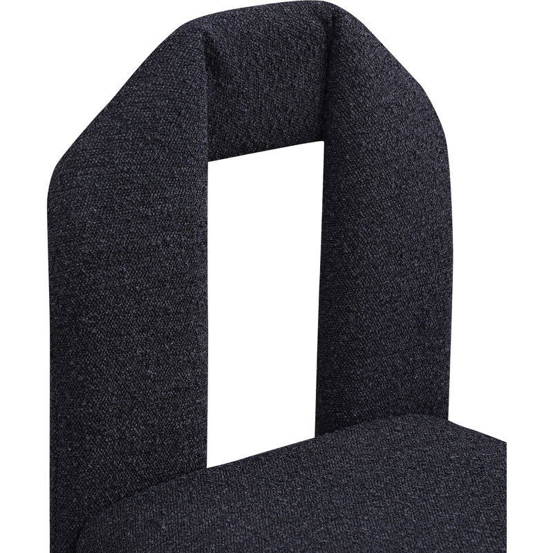 Chaise rembourrée Bennett, Tissu bouclé noir