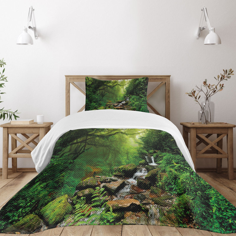 Twin White Quilted Bedspread Set with Forest Design