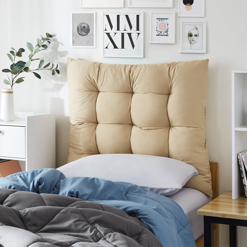 Rainha - Puffy Tufted College Backrest Pillow, Gold