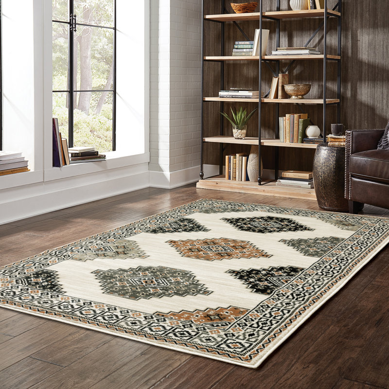 Tapis ivoire / brun Basurto, Rectangle 5 pi 3 po x 7 pi 3 po